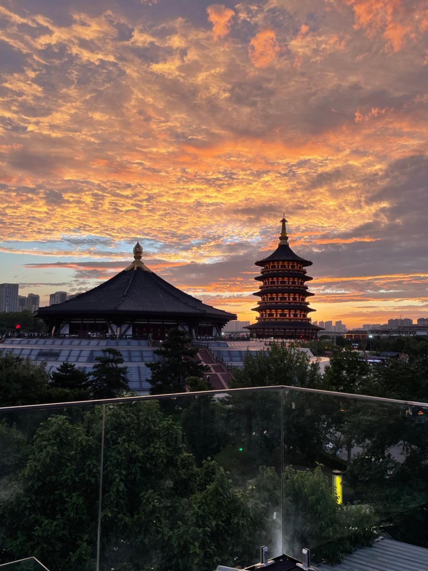 Once Artistic Inn Luoyang Luoyang  Exterior photo